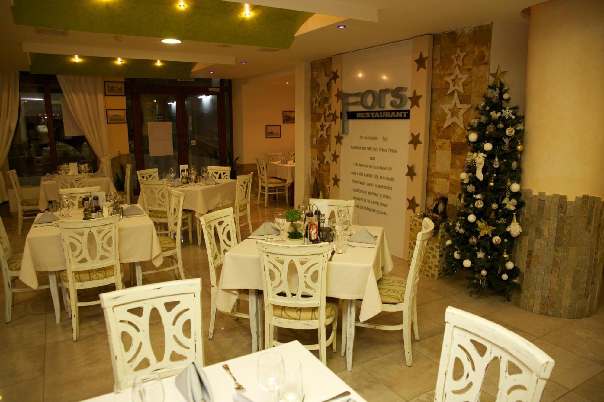 Hotel Fors Burgas Exterior photo